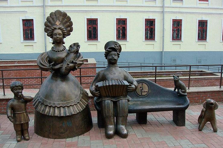 Дымково. Глиняная игрушка